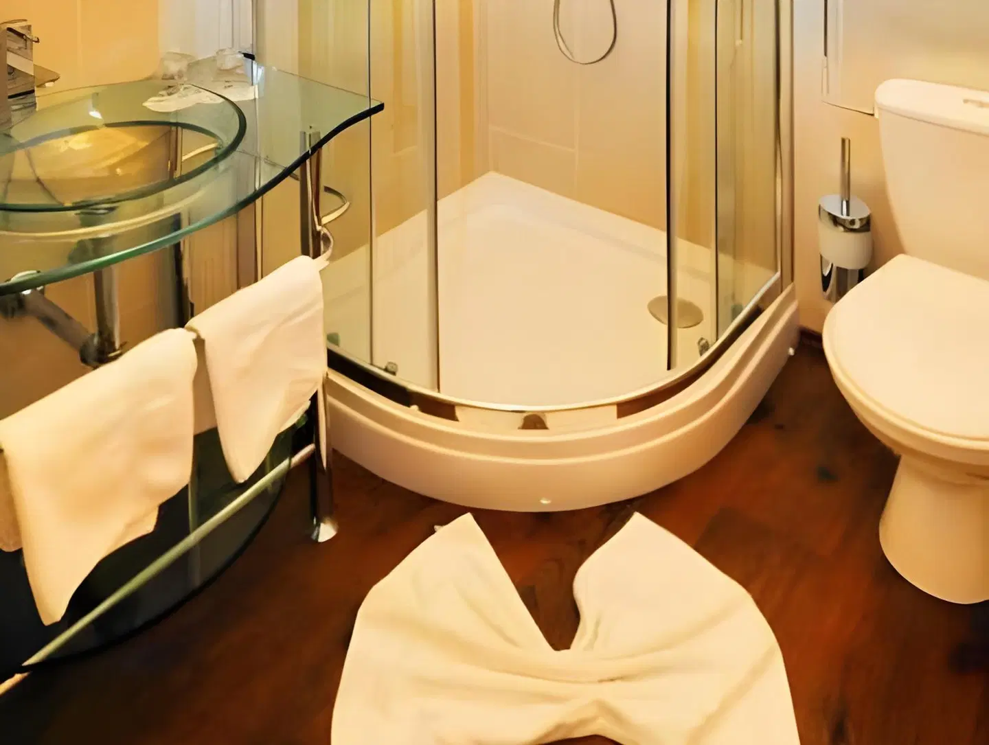 Schlossgasthof Artstetten Badezimmer