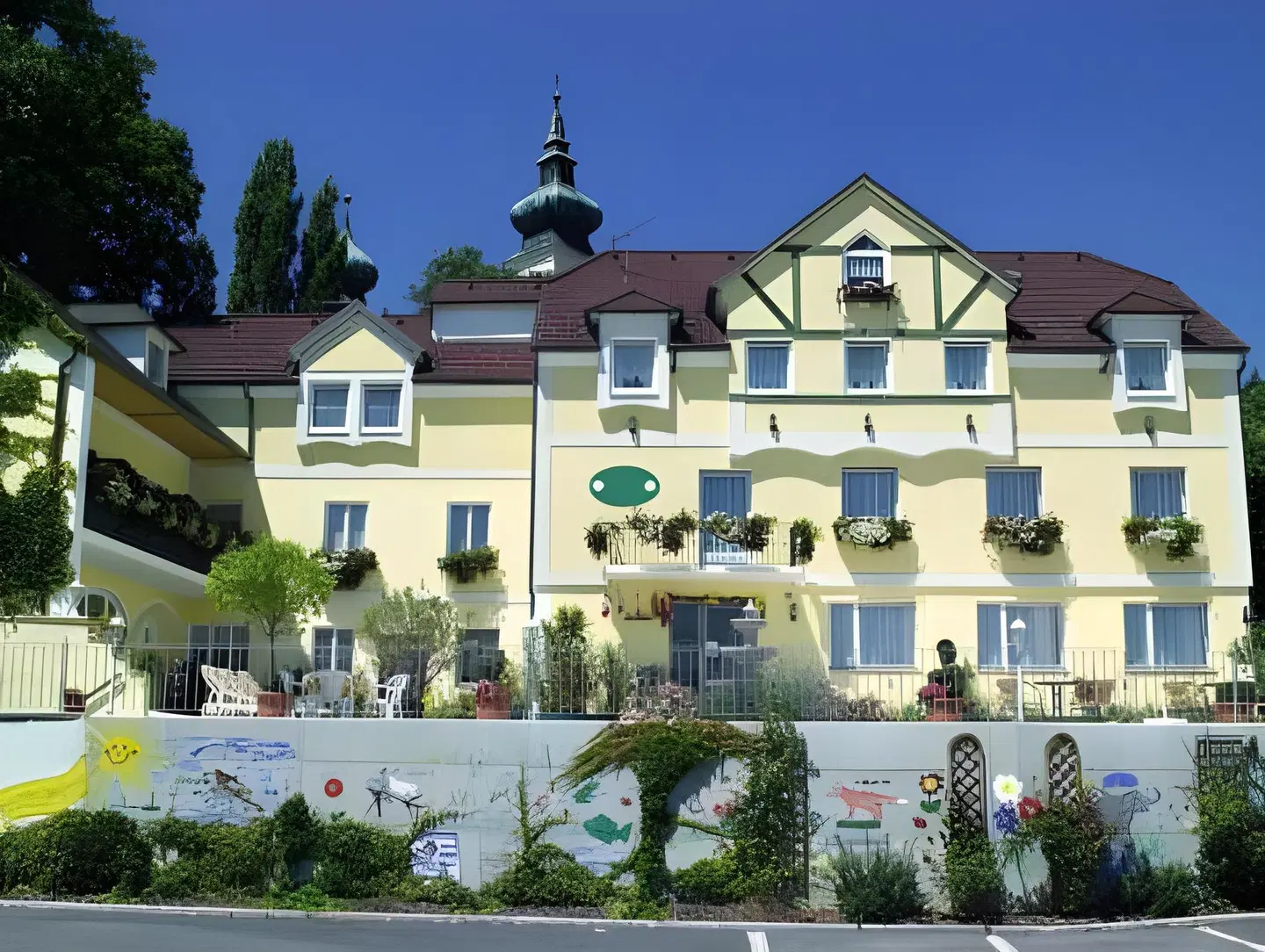 Schlossgasthof Artstetten EXTERIOR