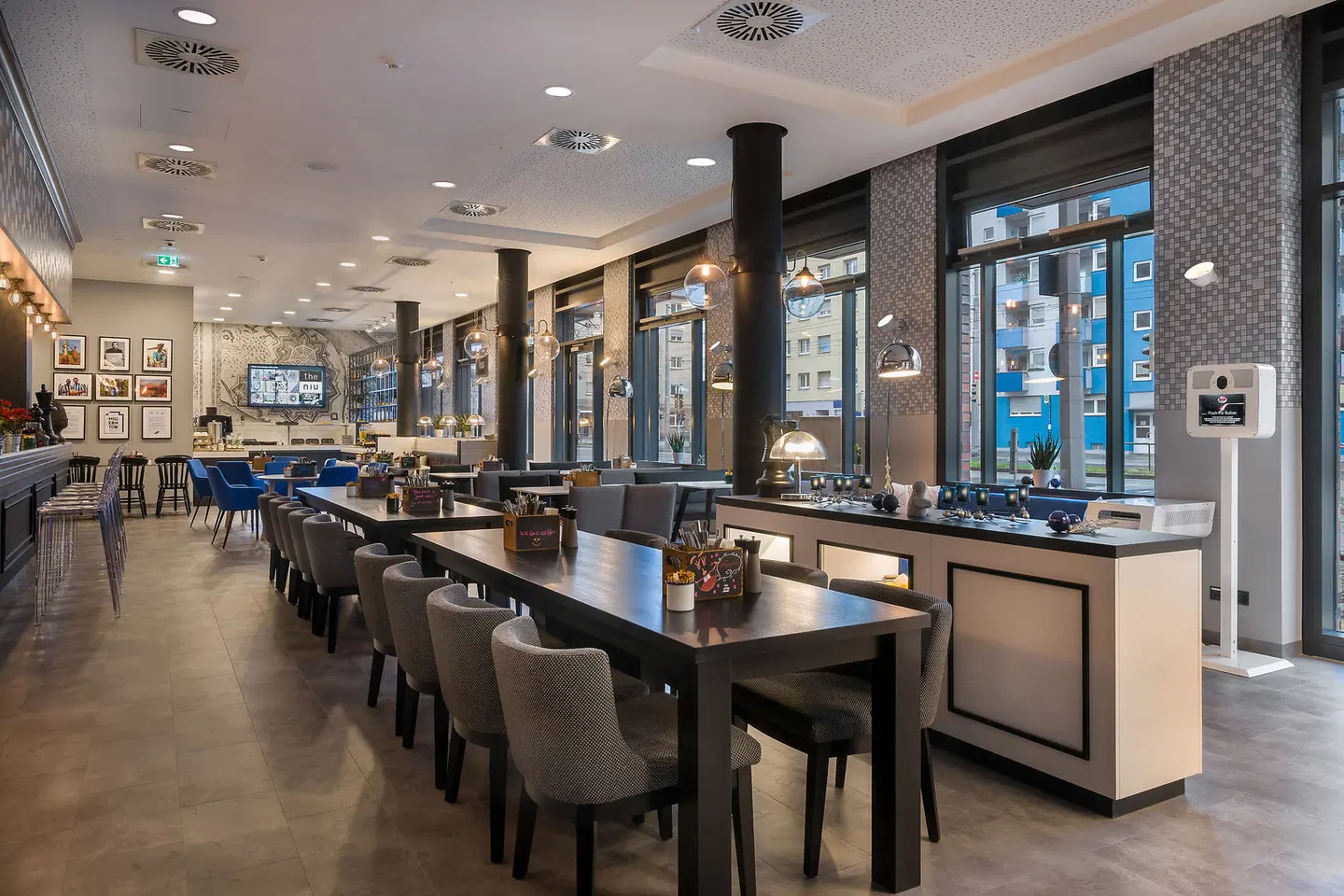 Holiday Inn - the niu, Square Mannheim Bar