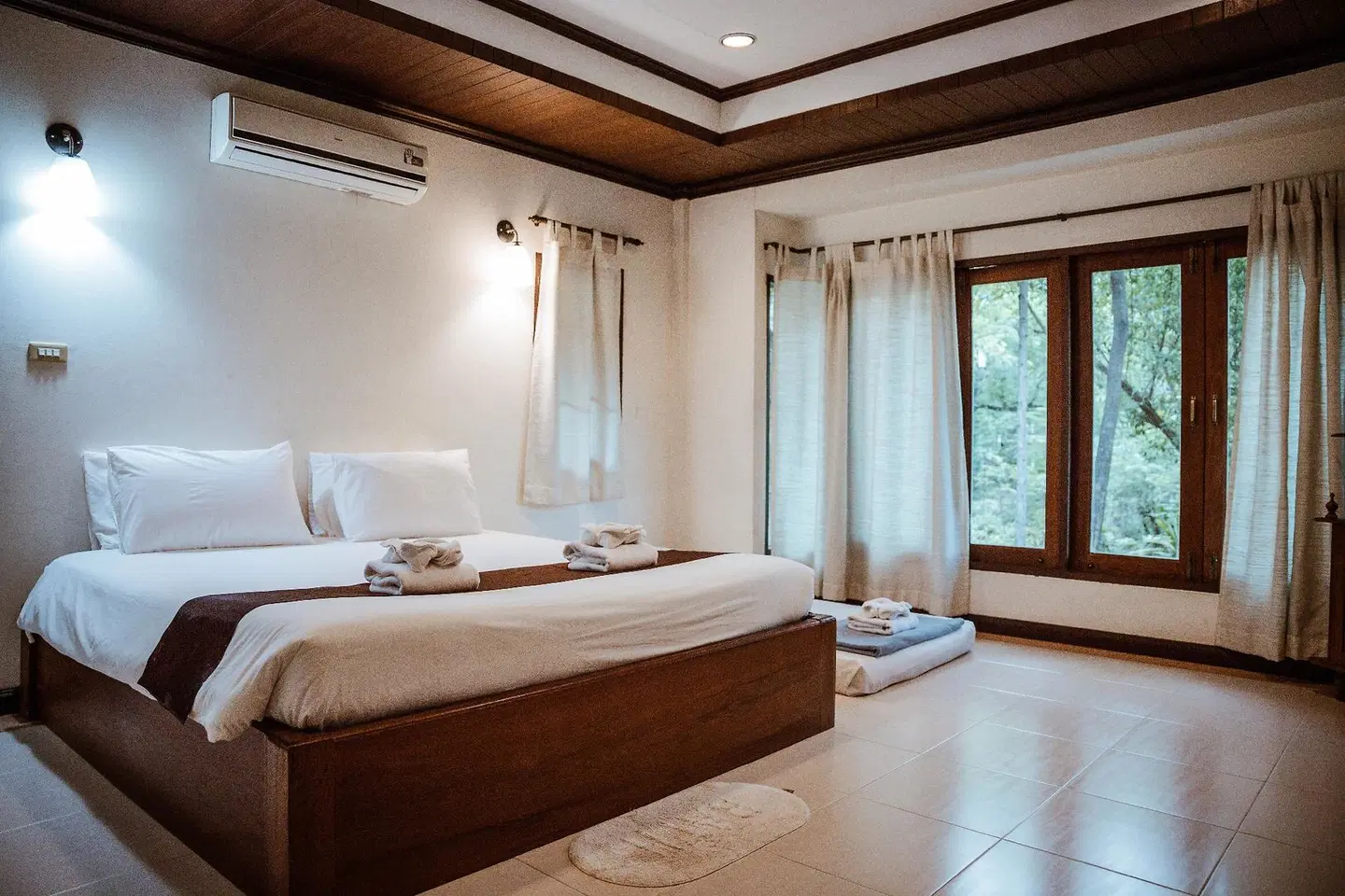 Tak Andaman Resort & Hotel ROOM_EXAMPLE