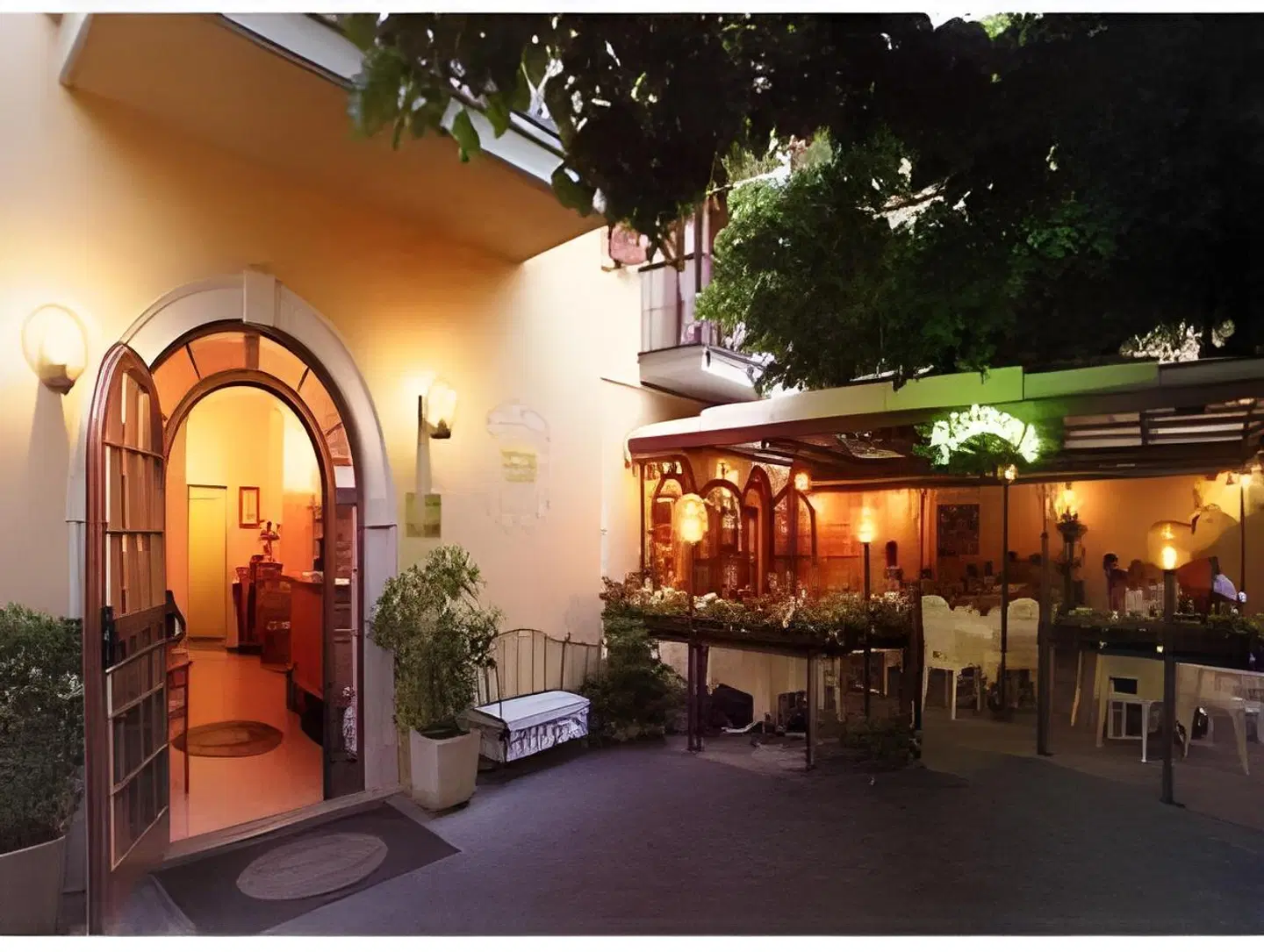 Corte Regina EXTERIOR