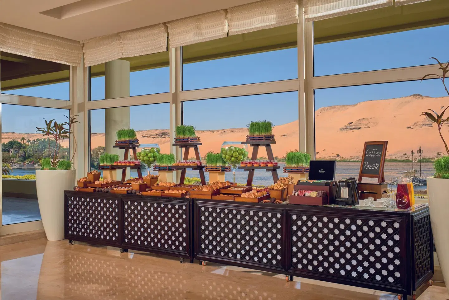 Mövenpick Resort Aswan Terrasse