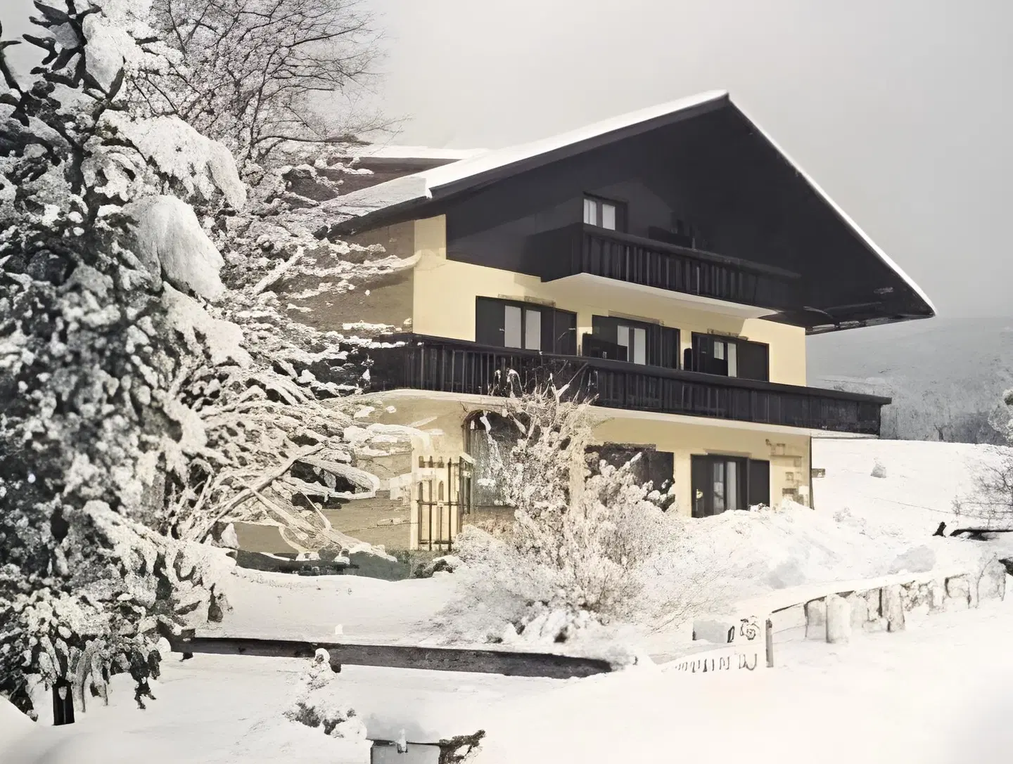 Pension Speckmoser EXTERIOR