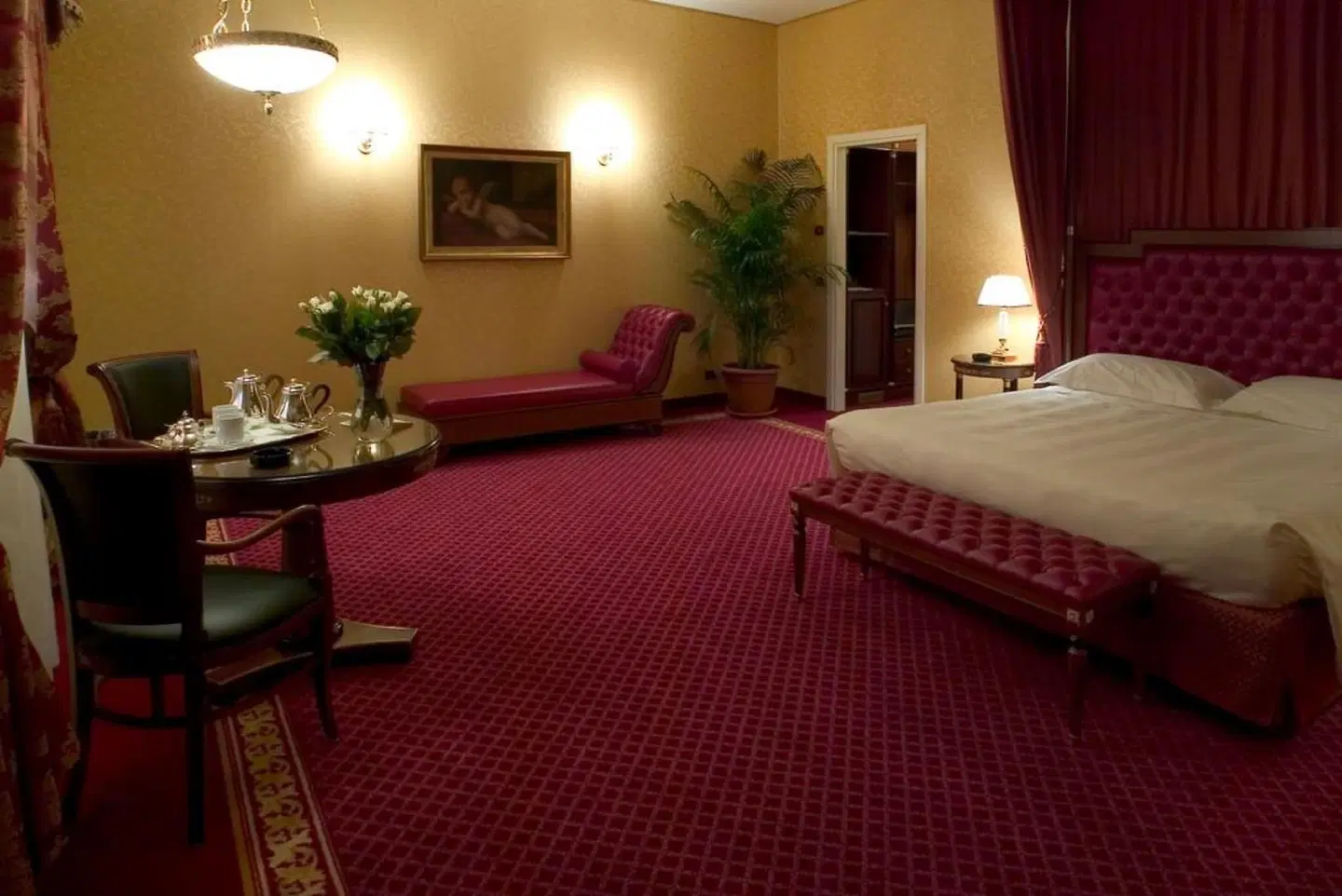 Maxim ROOM_EXAMPLE