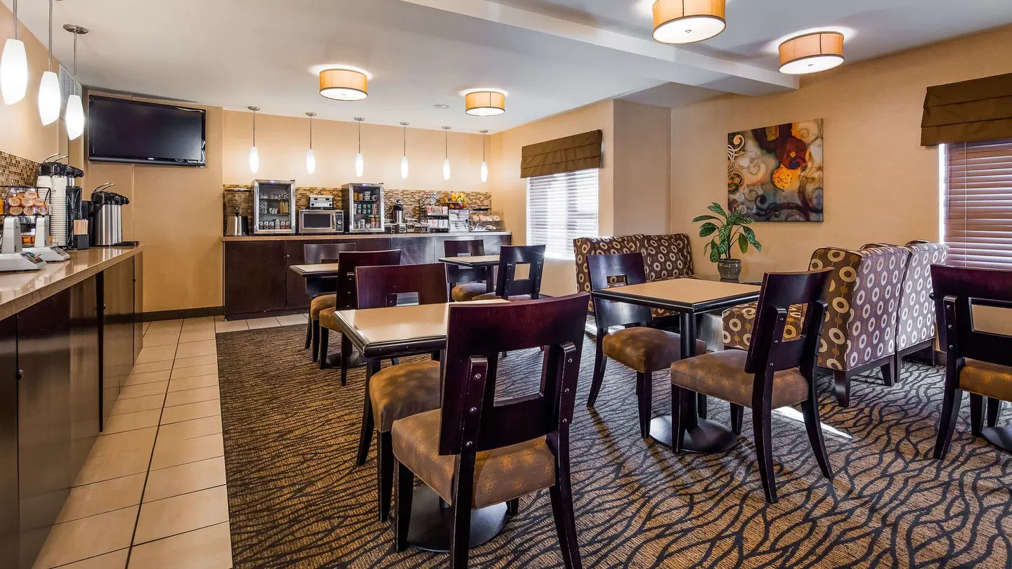 Best Western Plus Suites Hotel Coronado Island Bar