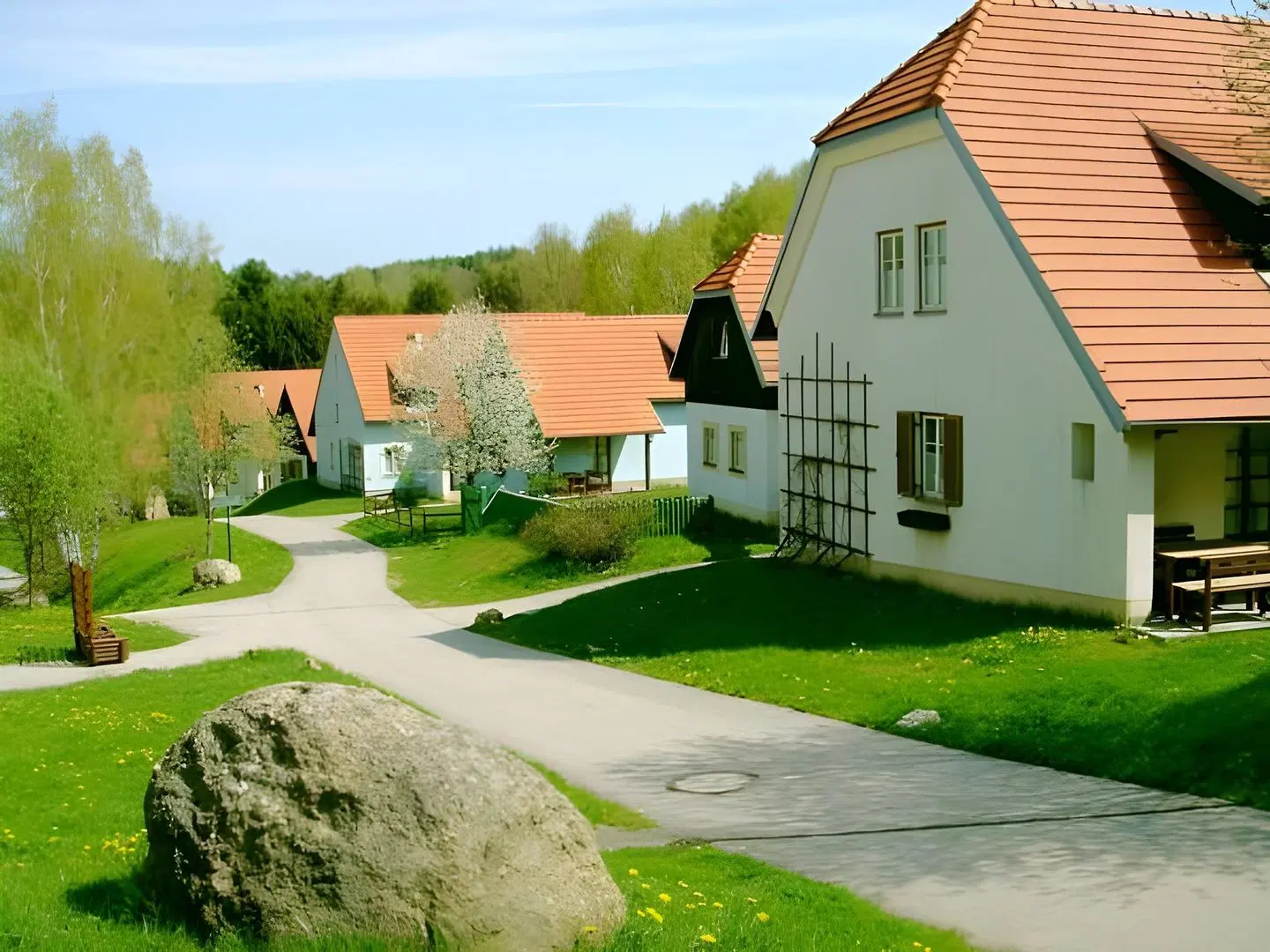 Theater- und Feriendorf Konigsleitn EXTERIOR