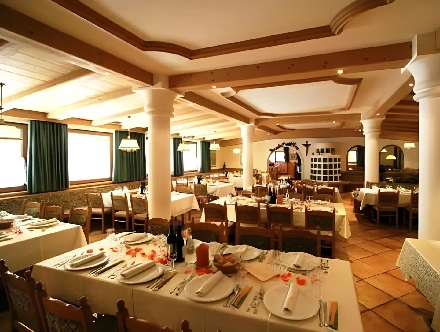 Valacia RESTAURANT