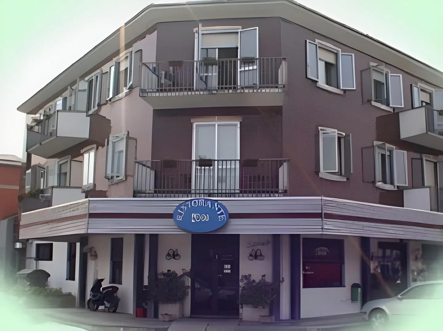 Daina EXTERIOR