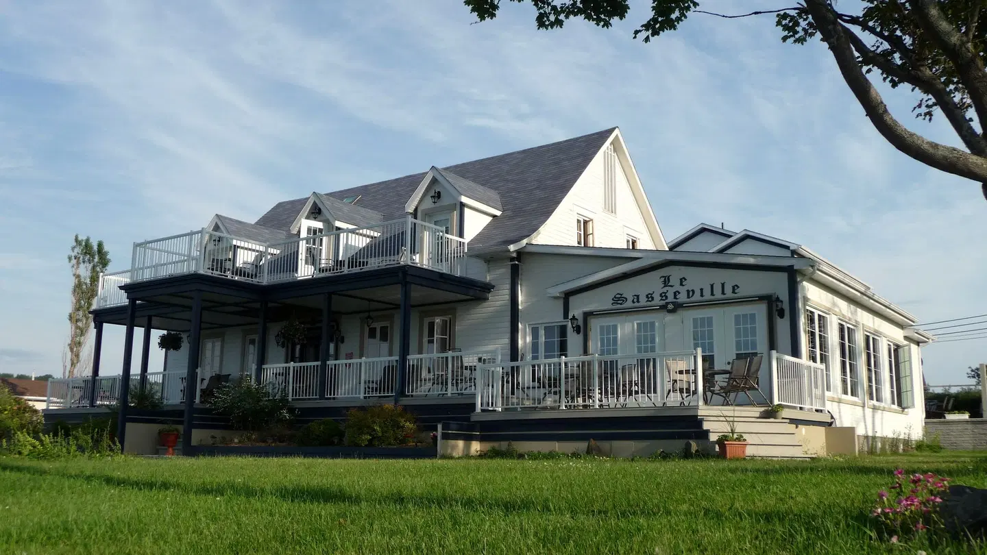 Auberge Seigneurie des Monts EXTERIOR