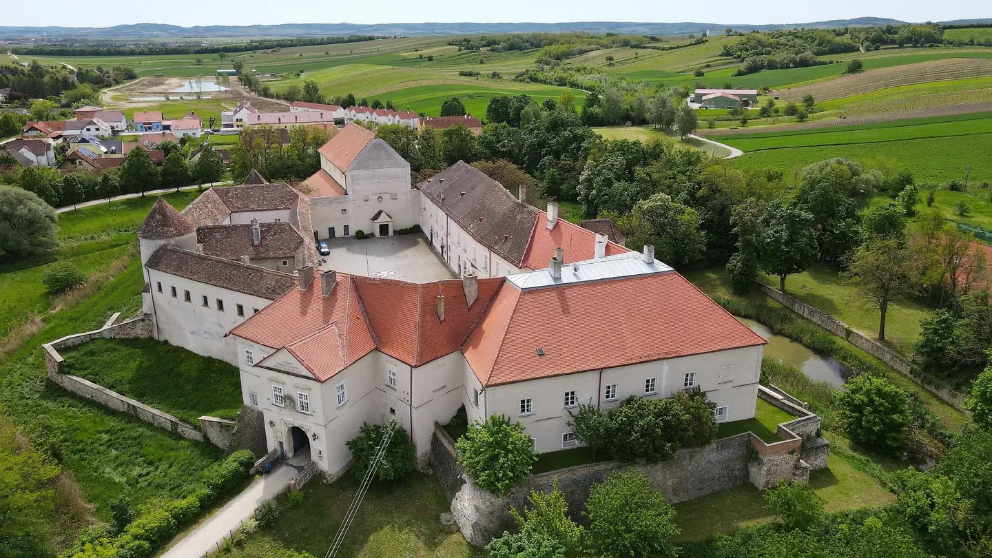 Schloss Mailberg EXTERIOR