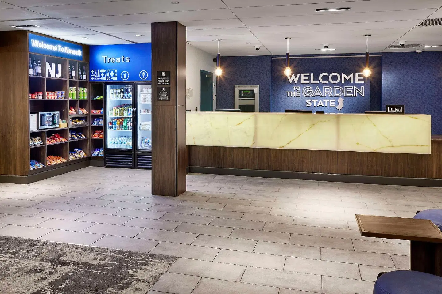 Hampton Inn Newark Airport LOUNGE_LOBBY