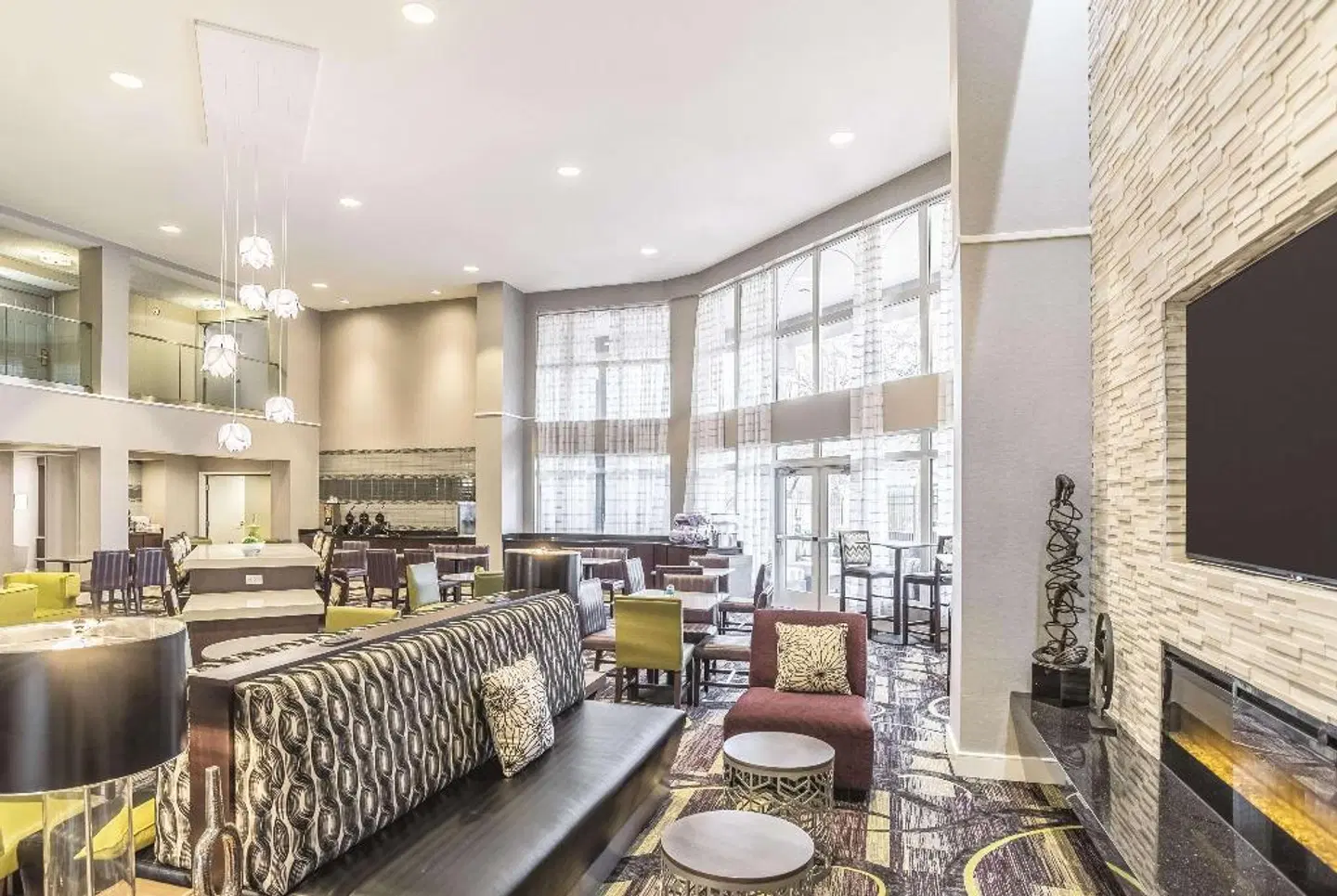 La Quinta Inn & Suites Flagstaff LOUNGE_LOBBY
