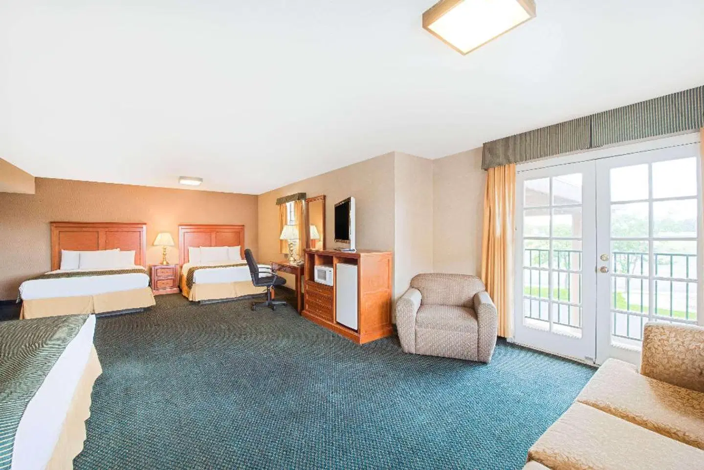 Ramada Inn Flagstaff East ROOM_EXAMPLE
