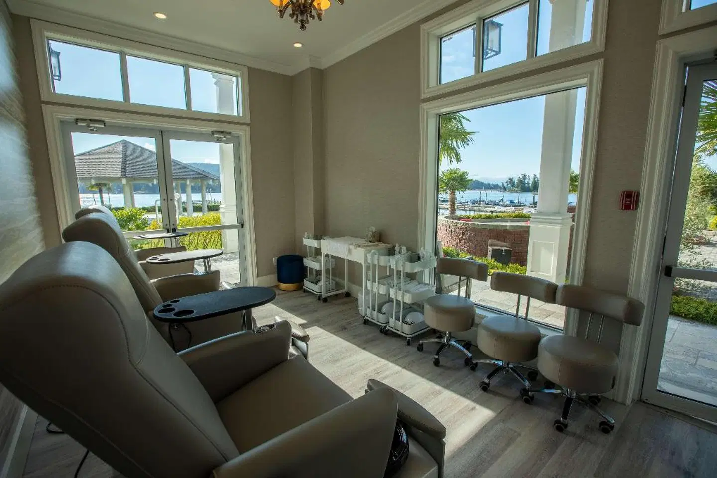 Prestige Oceanfront Resort Sooke ROOM_EXAMPLE