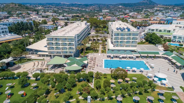 Apollo Beach EXTERIOR