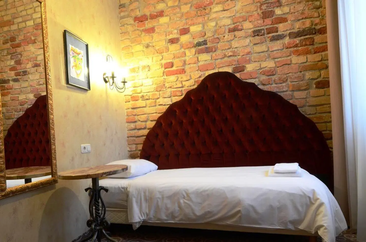 Justus ROOM_EXAMPLE