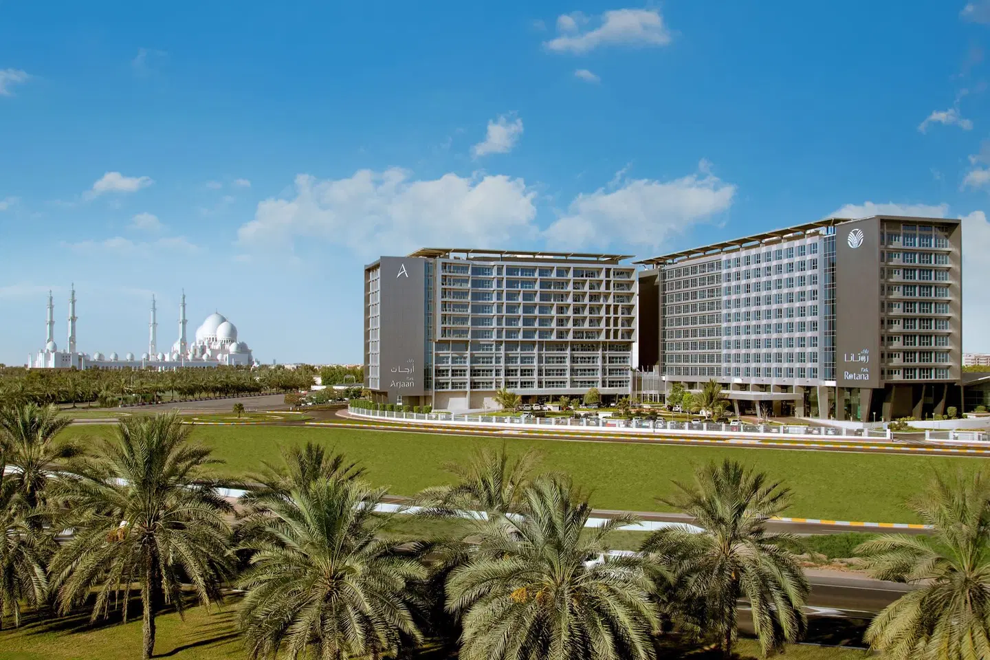 Park Rotana Abu Dhabi EXTERIOR
