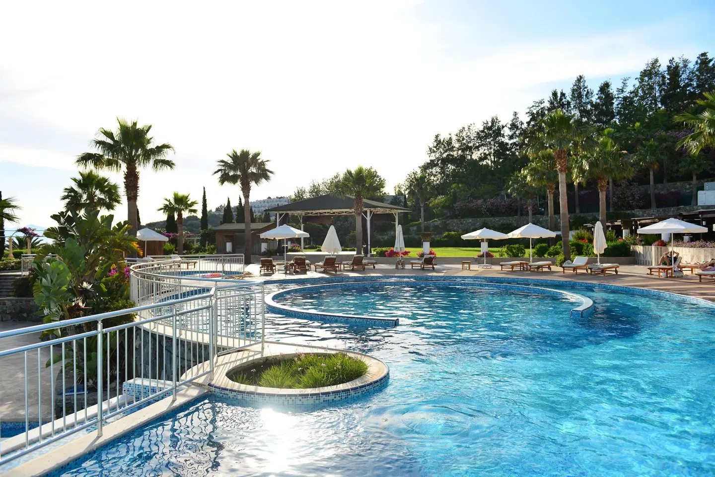 Sianji Well-Being Resort OUTDOOR_POOL