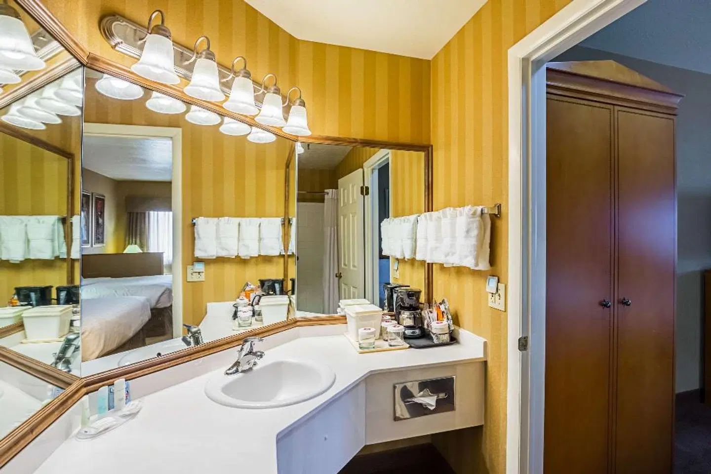 Clarion Suites Saint George Badezimmer