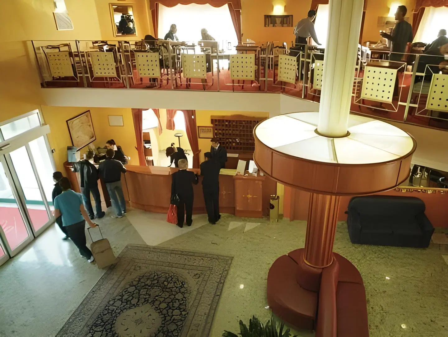 Riz LOUNGE_LOBBY