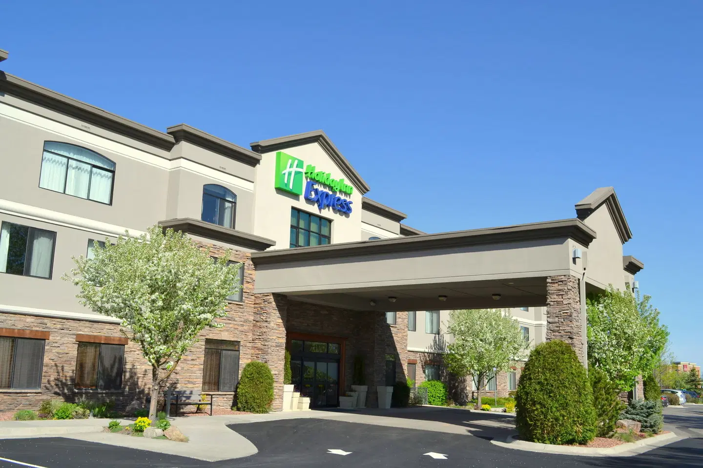 Holiday Inn Express & Suites Bozeman West by IHG EXTERIOR