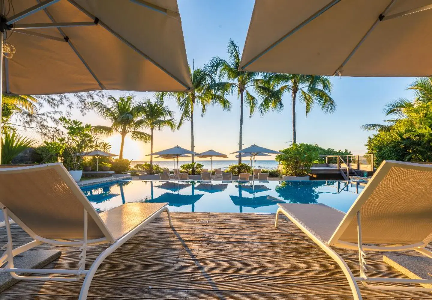 Mon Choisy Beach Resort OUTDOOR_POOL