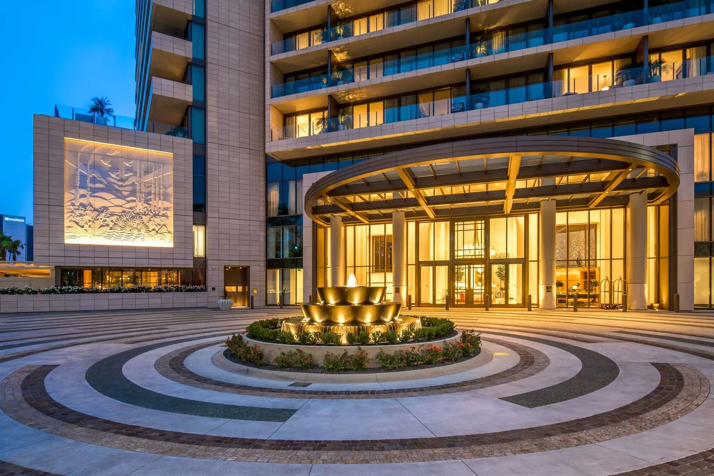 Waldorf Astoria Beverly Hills EXTERIOR