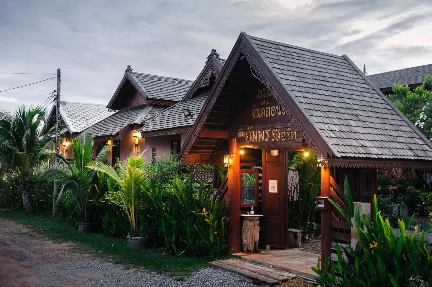 Huan Aumpron Resort EXTERIOR