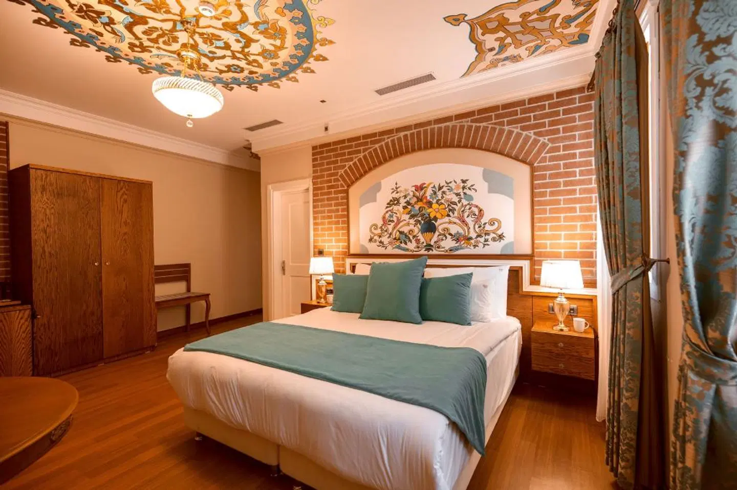 Seven Hills Palace ROOM_EXAMPLE