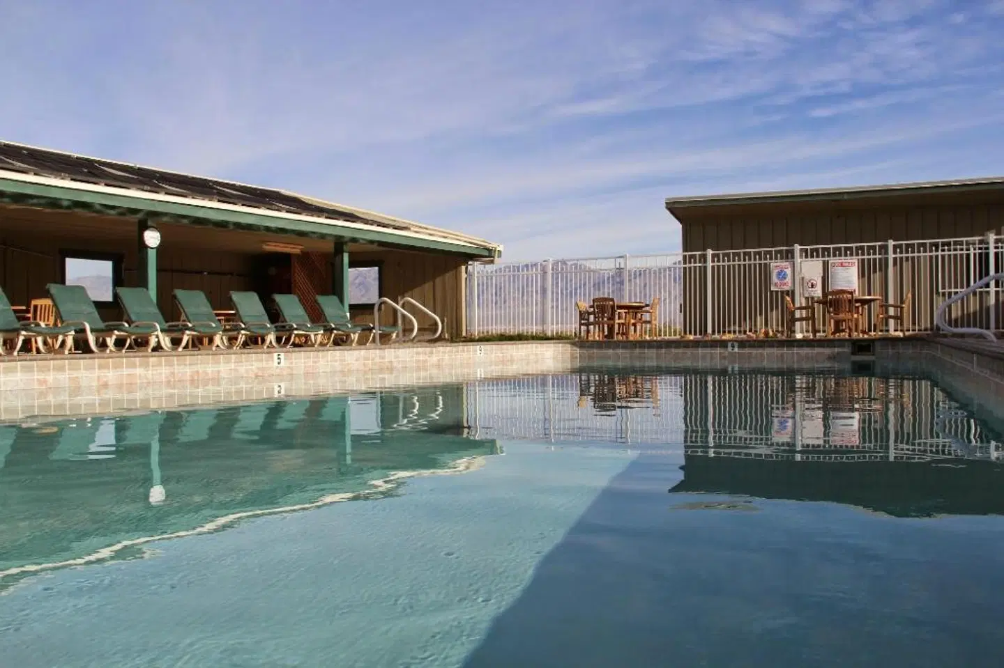 Stovepipe Wells Village OUTDOOR_POOL