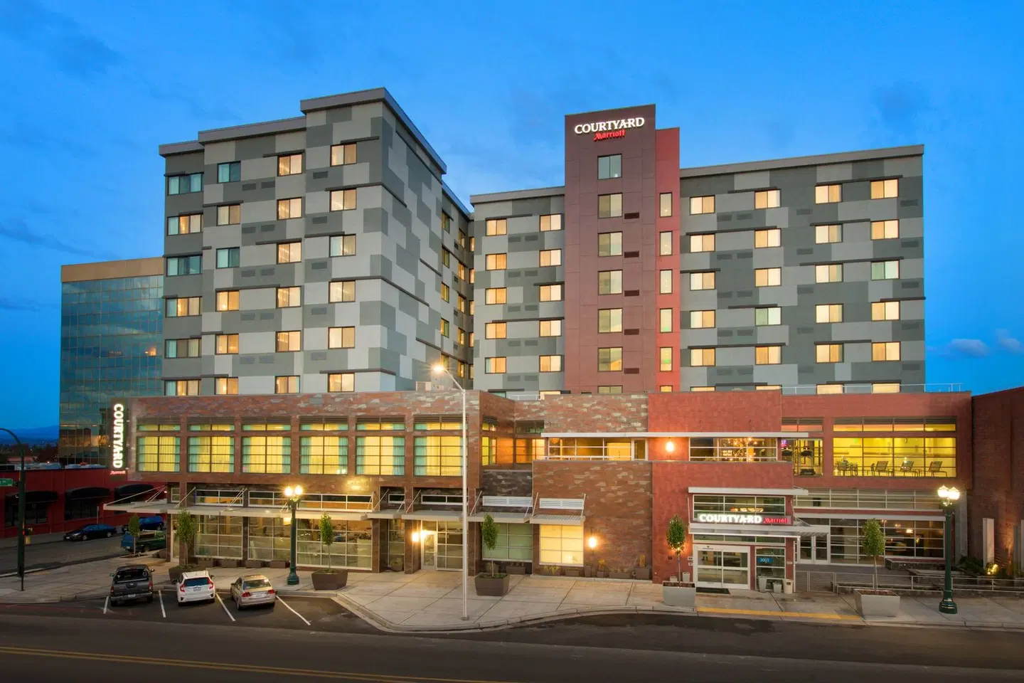 Courtyard by Marriott Seattle Everett Downtown EXTERIOR