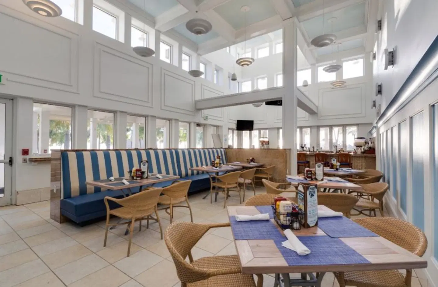 South Seas Island Resort LOUNGE_LOBBY