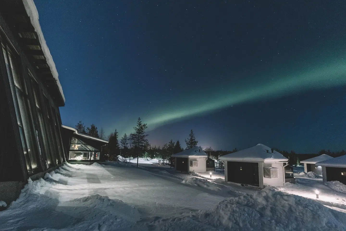 Santa's Igloos Arctic Circle EXTERIOR