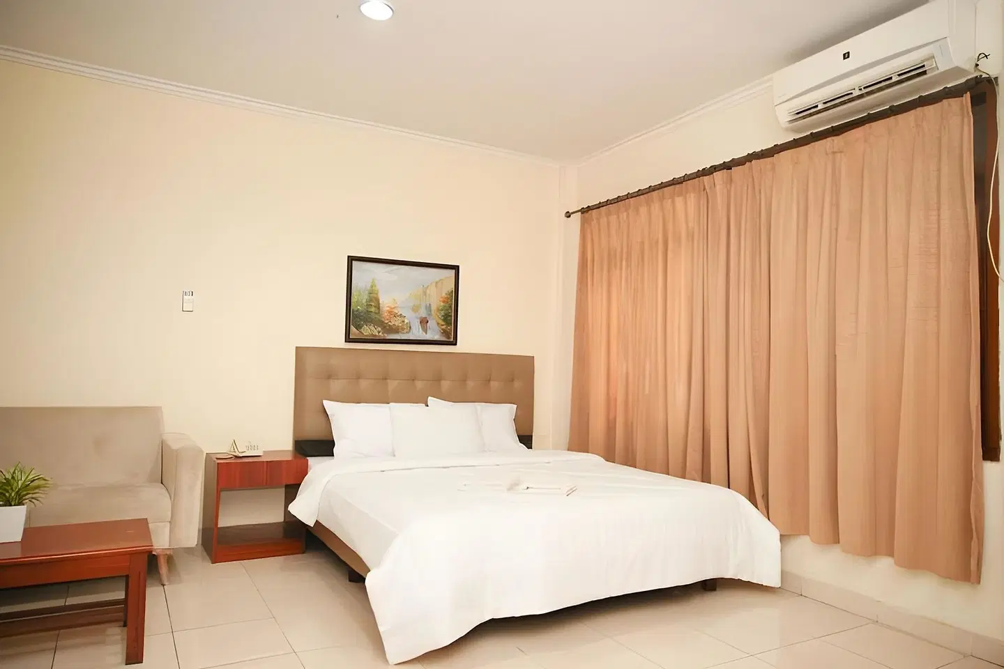 Hotel Nusantara Indah Syariah ROOM_EXAMPLE