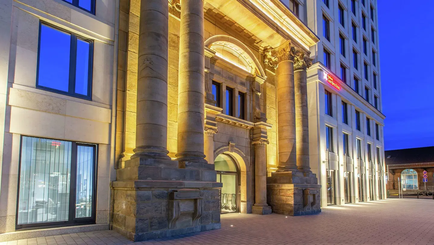 Hilton Garden Inn Mannheim EXTERIOR