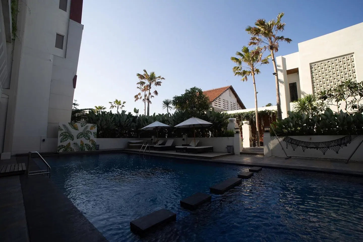 Luminor Hotel Banyuwangi OUTDOOR_POOL
