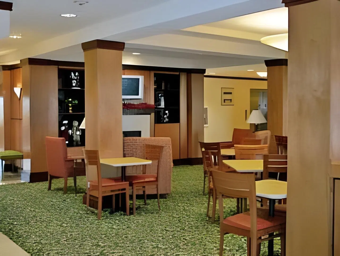 Fairfield Inn & Suites by Marriott Effingham Bar