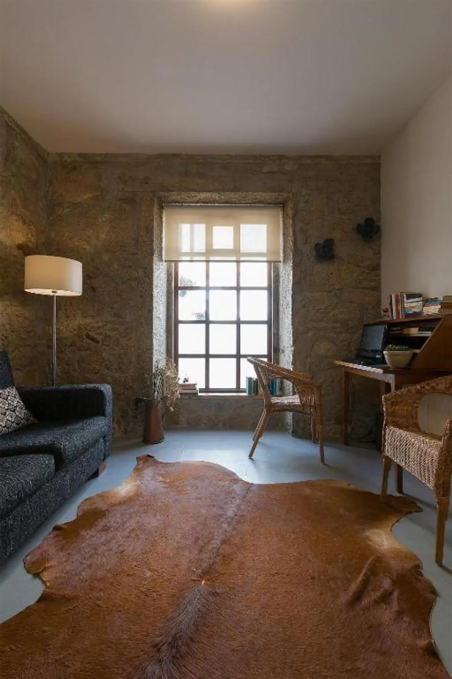 Meira ROOM_EXAMPLE