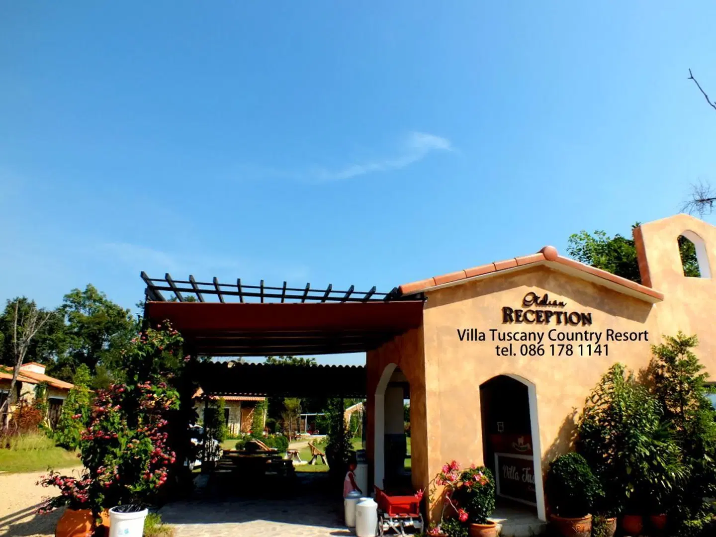 Villa Tuscany Country Resort EXTERIOR