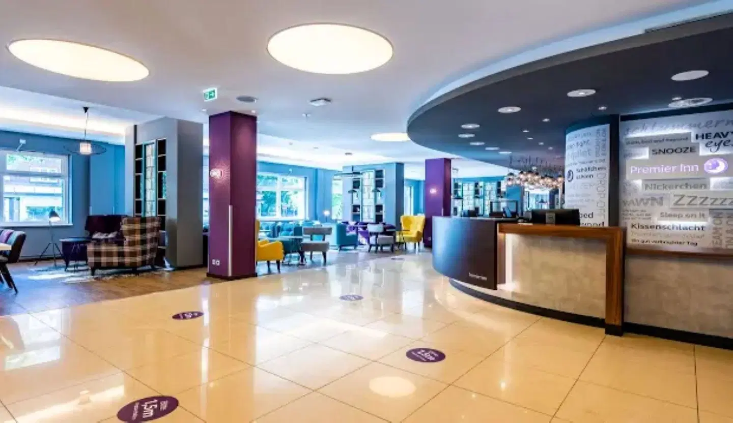 Premier Inn Hamburg City Alster hotel LOUNGE_LOBBY