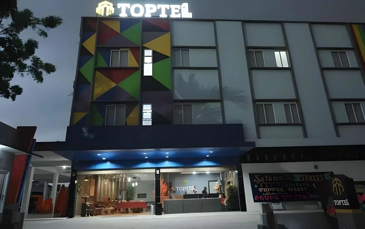 TOPTEL HOTEL EXTERIOR