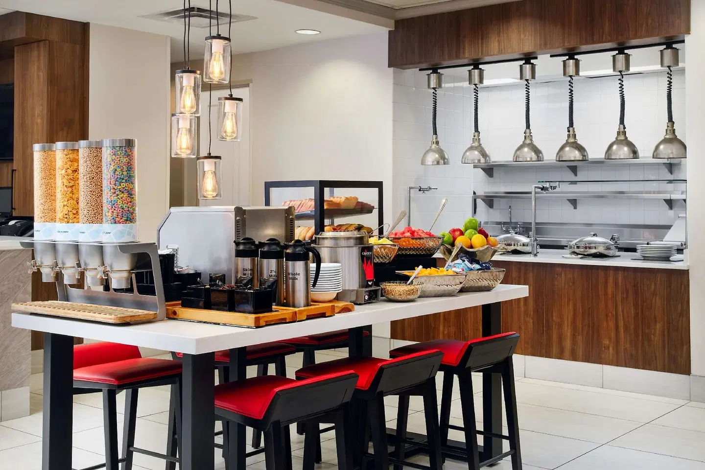 Hilton Garden Inn Schaumburg Bar