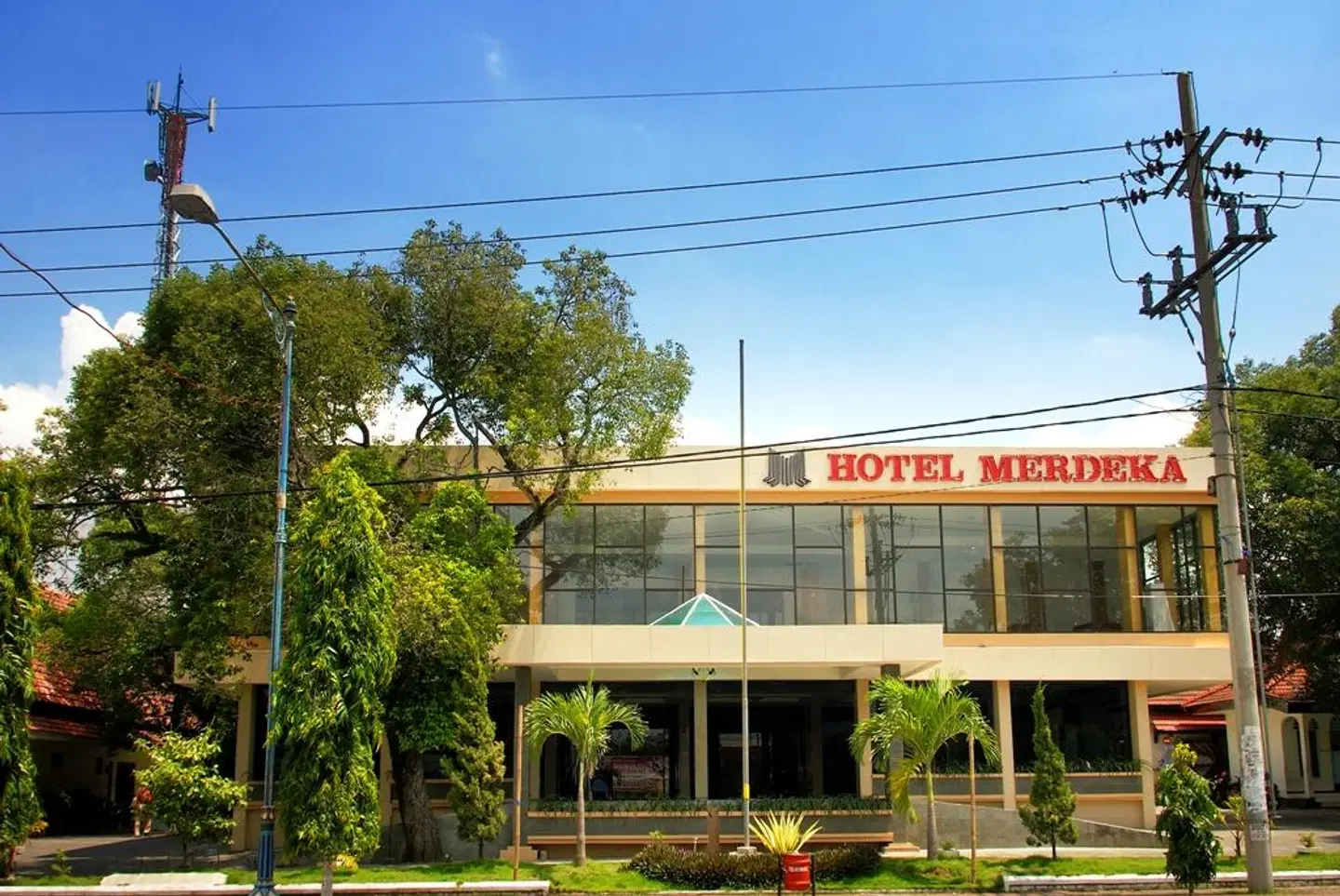 Merdeka Madiun EXTERIOR