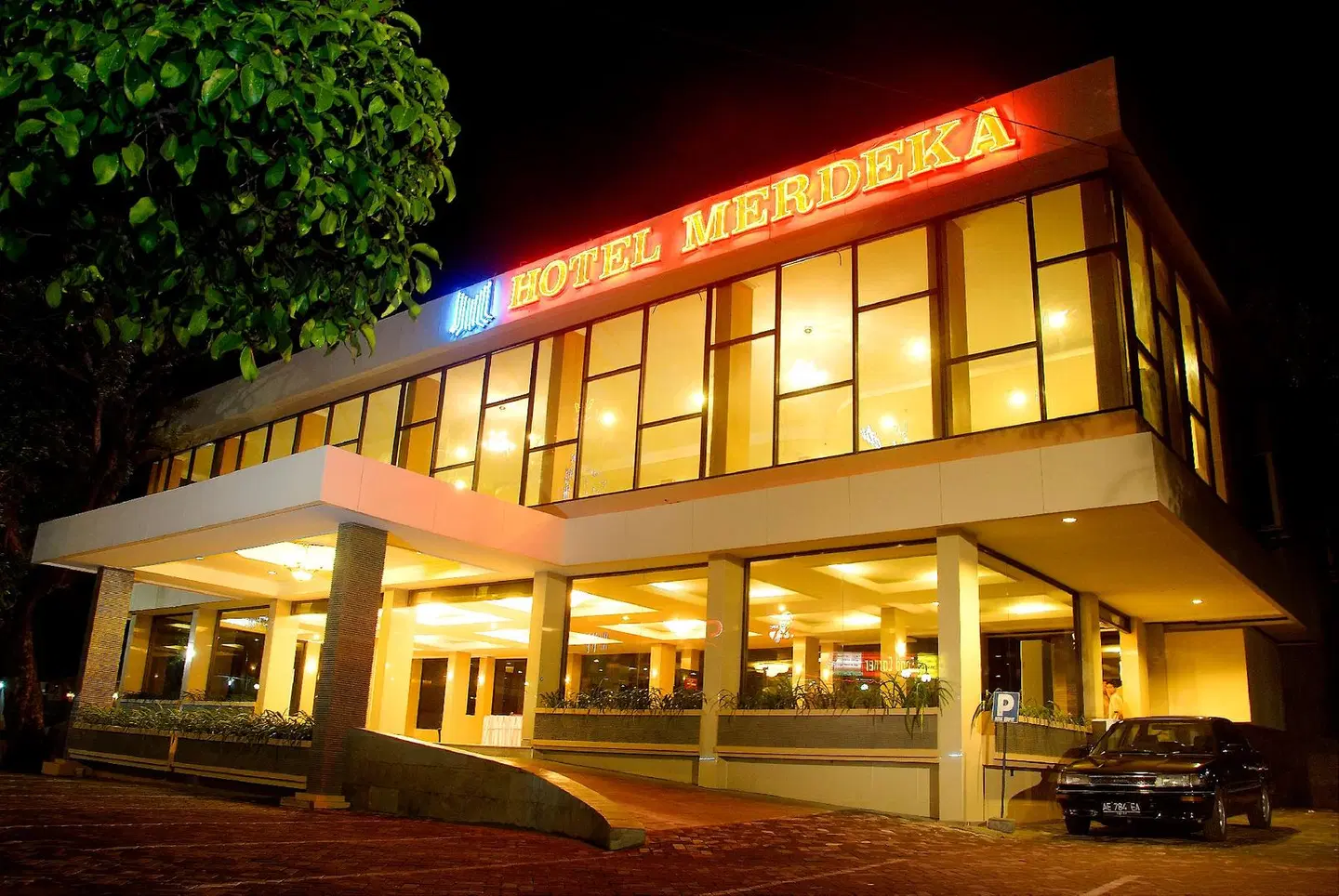 Merdeka Madiun EXTERIOR