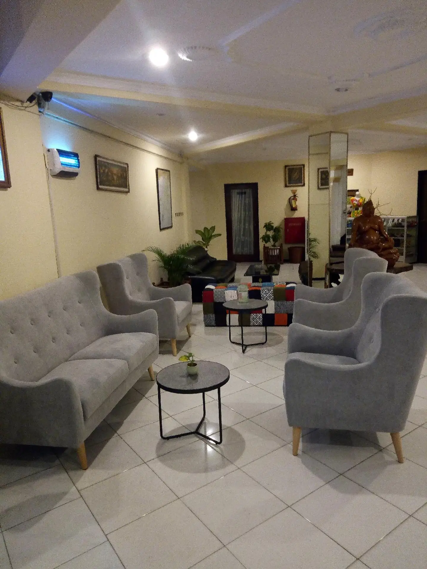 Merdeka Madiun LOUNGE_LOBBY