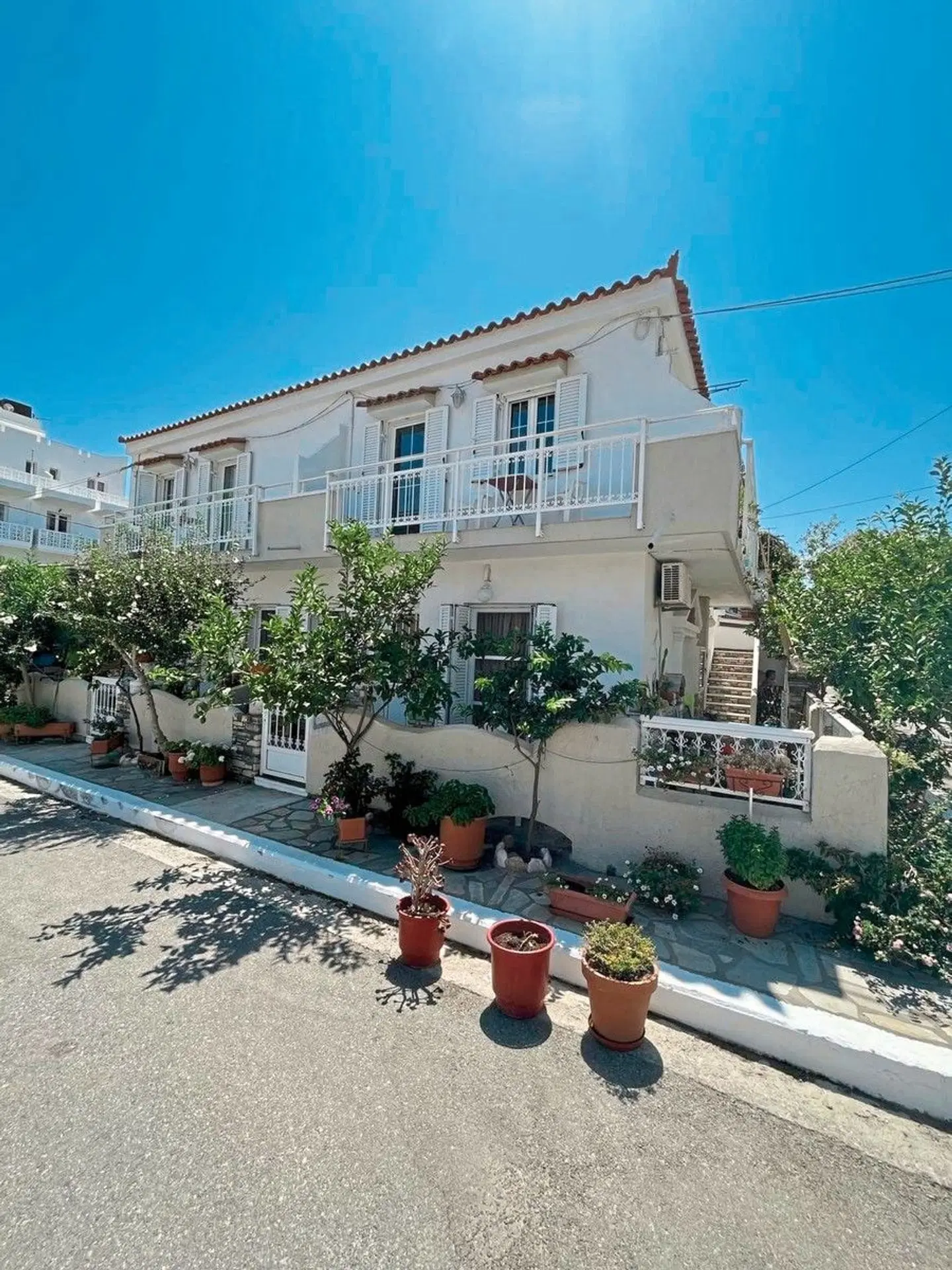 Appartements Leonidas EXTERIOR