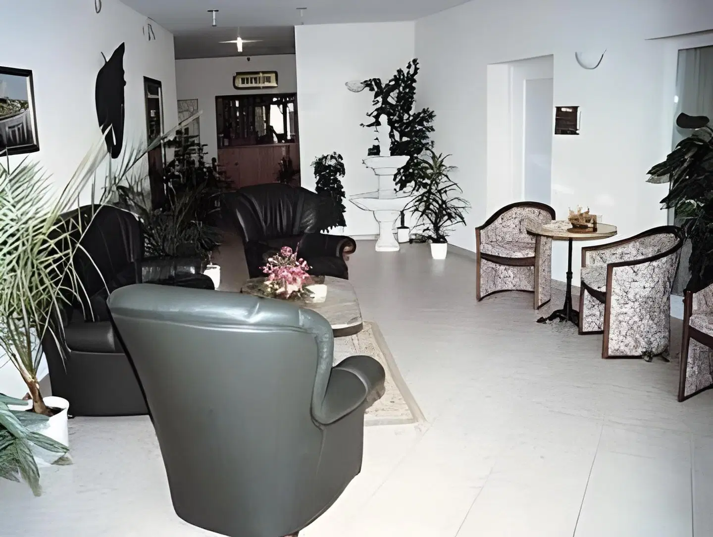 Ross LOUNGE_LOBBY