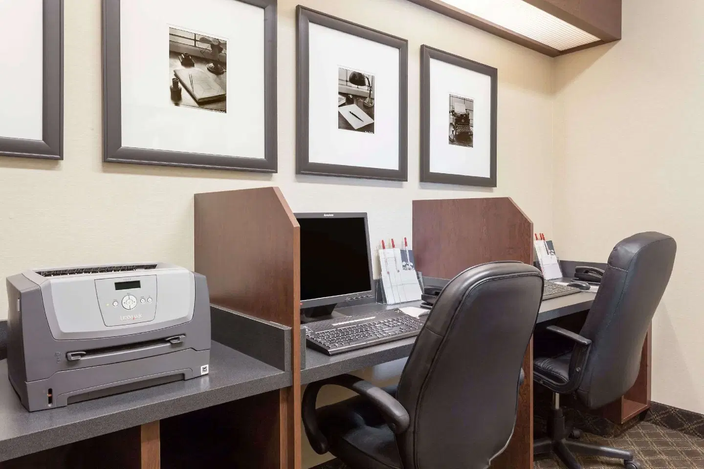 Ramada by Wyndham Weyburn CONFERENCE