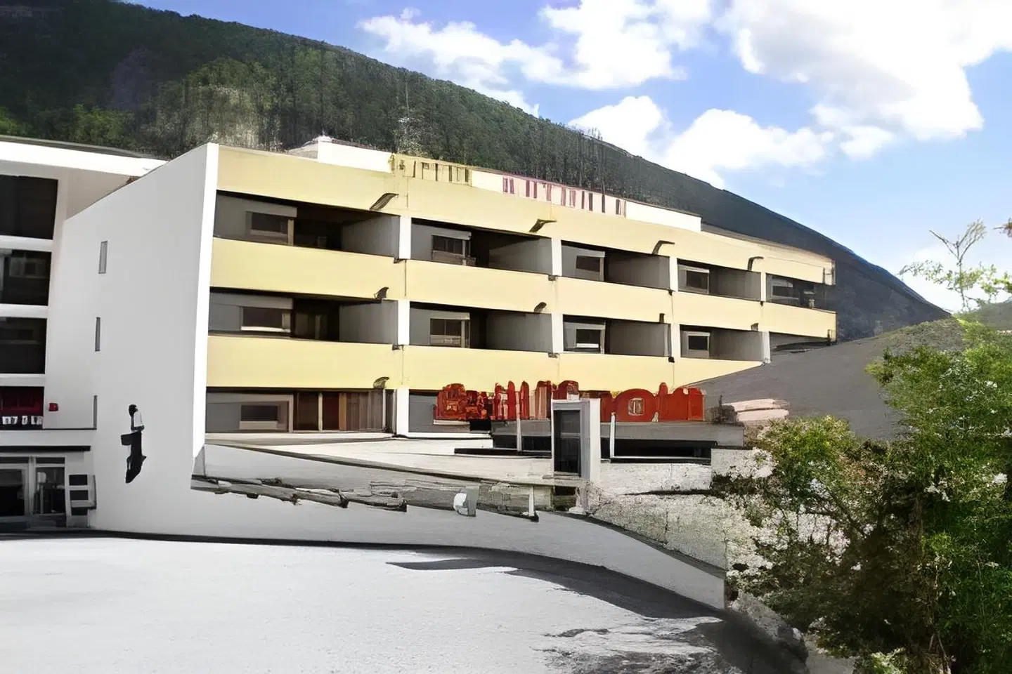 Astoria EXTERIOR
