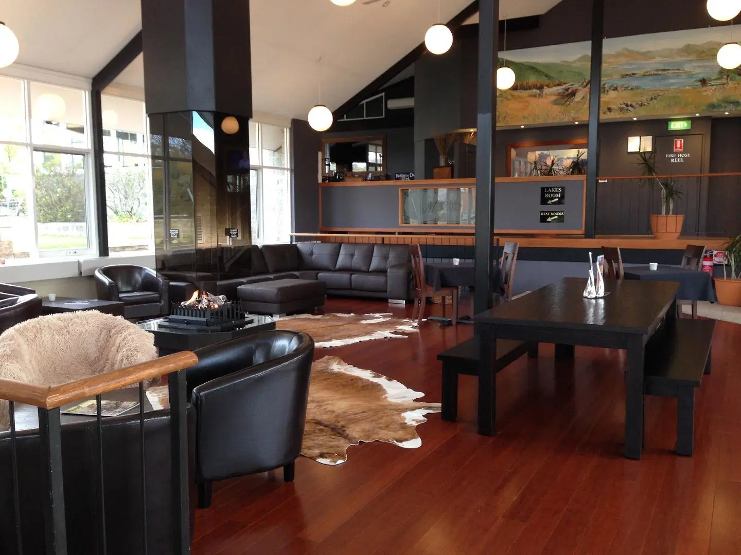 Horizons Lake Jindabyne Restaurant
